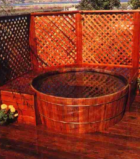 Manufacturer of finely crafted teak hot tubs.